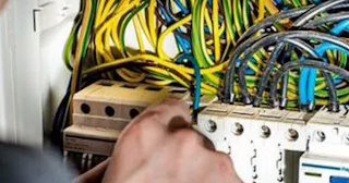 Электрика в частном доме под ключ в Ломоносове - стоимость услуг от 1564 руб.